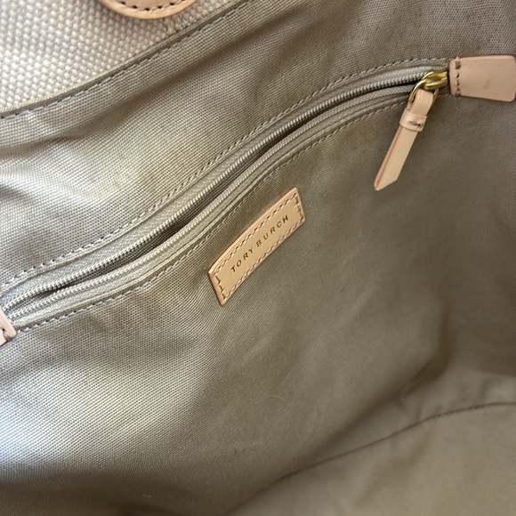 Tory Burch canvas tote bag. - Picture 4 of 7